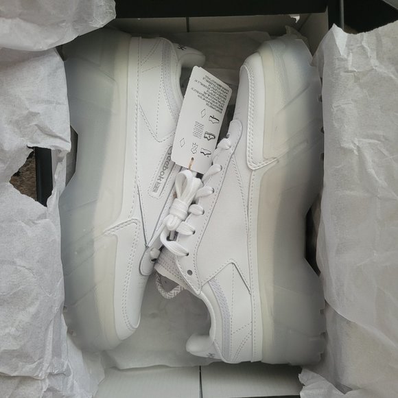 Cardi B X Reebok sneaker - Picture 5 of 5